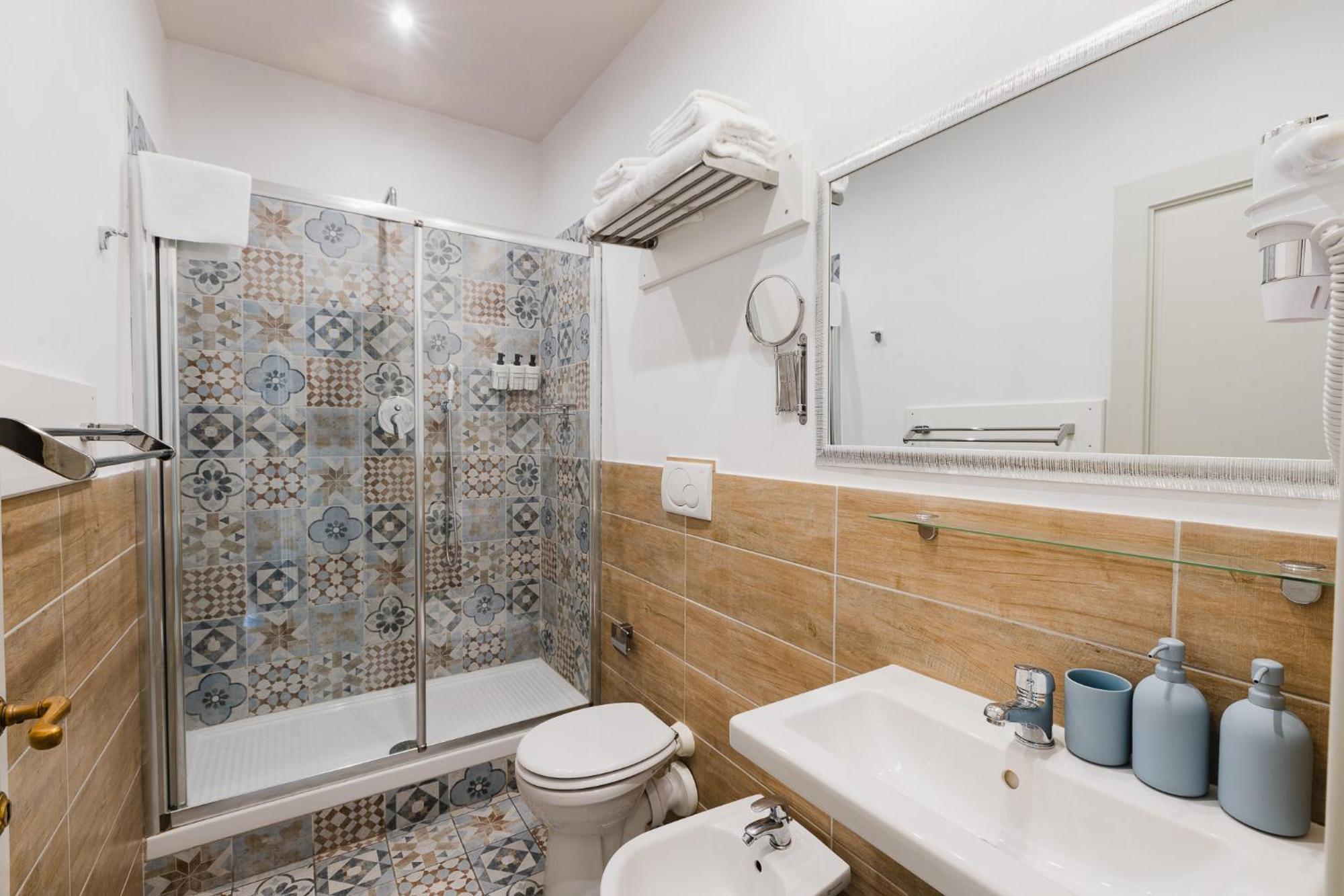 Am Collection Cavour Bed & Breakfast Florence Exterior photo